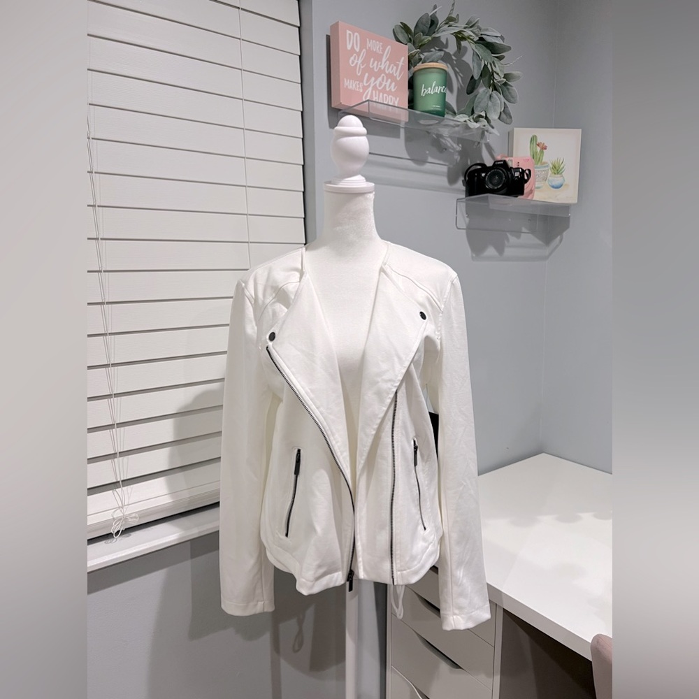 Bagatelle White‎ Jacket